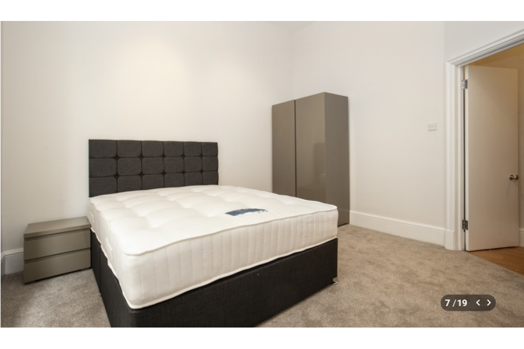 Charing Cross Road, Covent Garden WC2 – 1 Bed Apartment – £650 pw – Let Agreed