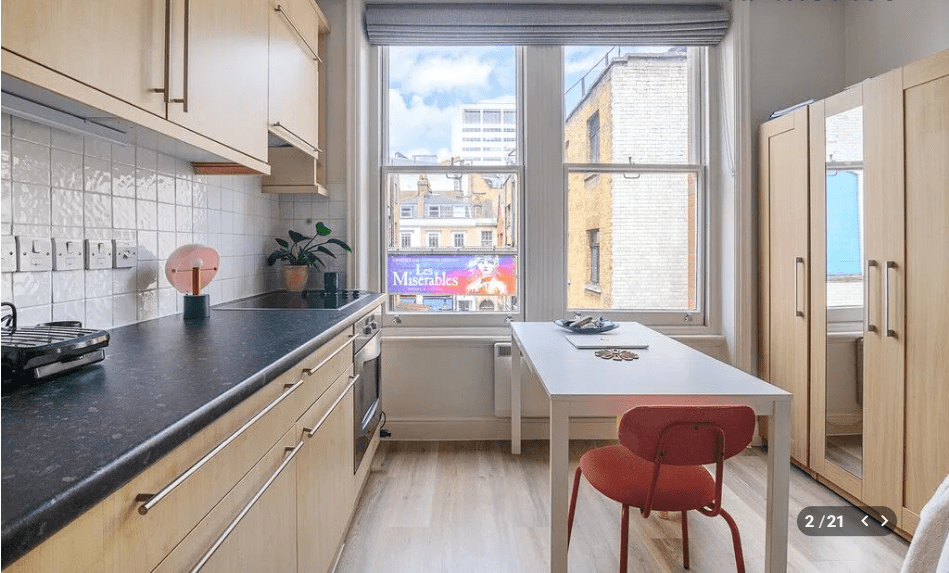Charing Cross Road, Covent Garden WC2 – Studio Apartment – £415 pw – Let Agreed