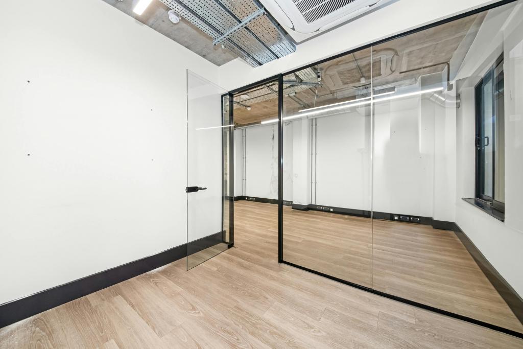 6 Princes St, Mayfair Submarket, London W1B 2LG – Office Space for Lease