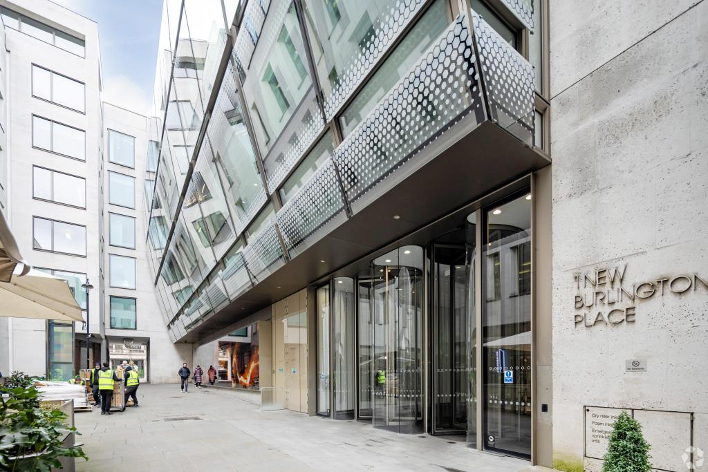 1 New Burlington Pl, Mayfair Submarket, London W1B 4JF – Retail Space for Lease