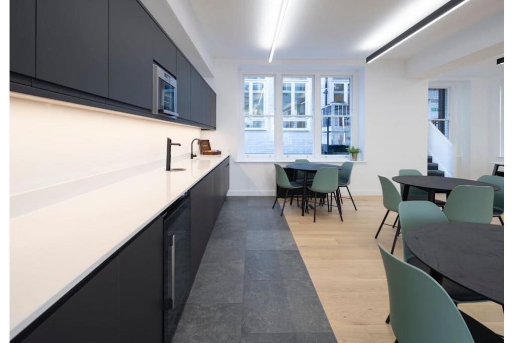 7-9 Swallow St – 2,275 sq ft Office To Let – £120.00 per sq ft