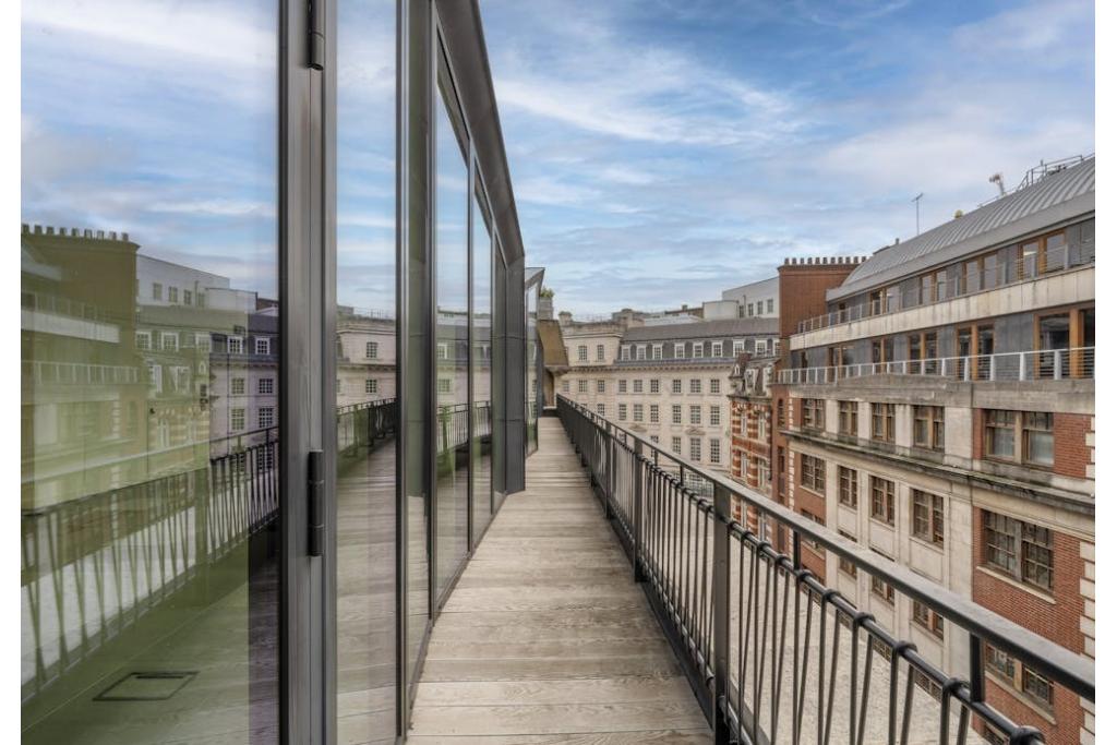 5-8 Warwick St – Hammersley House – 2,160 sq ft Office To Let – £150.46 per sq ft