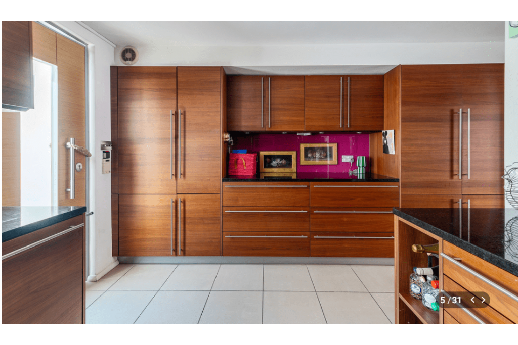 Drury Lane, Covent Garden WC2 – £1,800,000 For Sale 3 Bedroom Triplex Maisonette