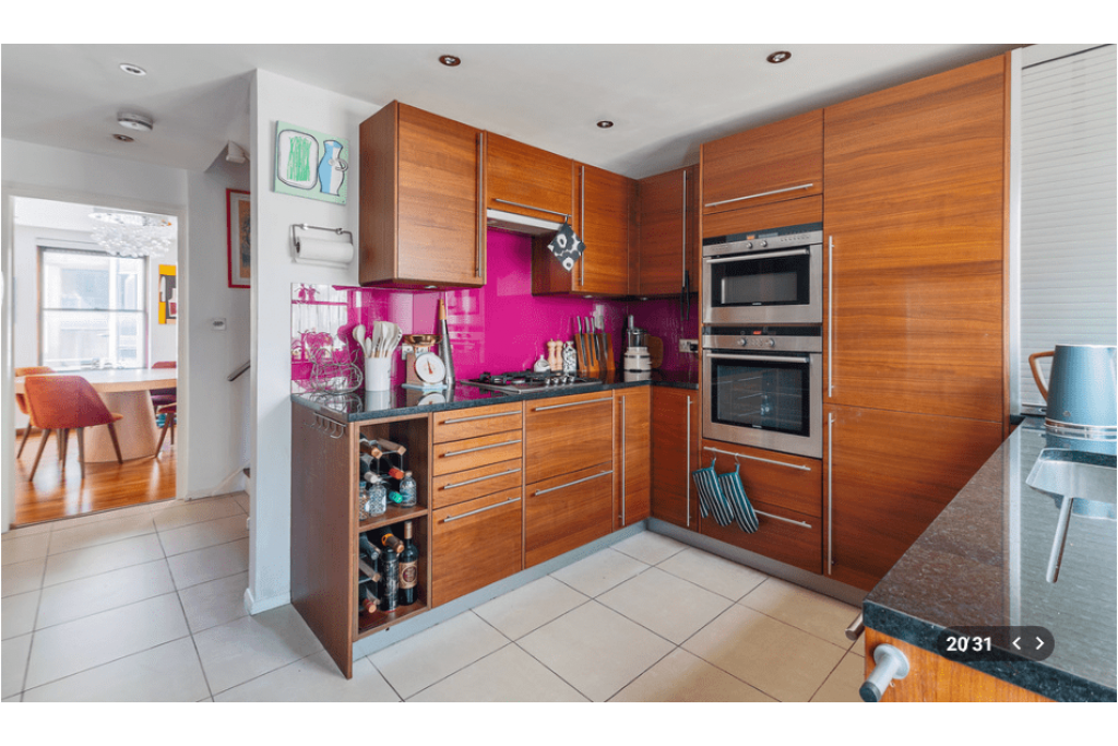 Drury Lane, Covent Garden WC2 – £1,800,000 For Sale 3 Bedroom Triplex Maisonette