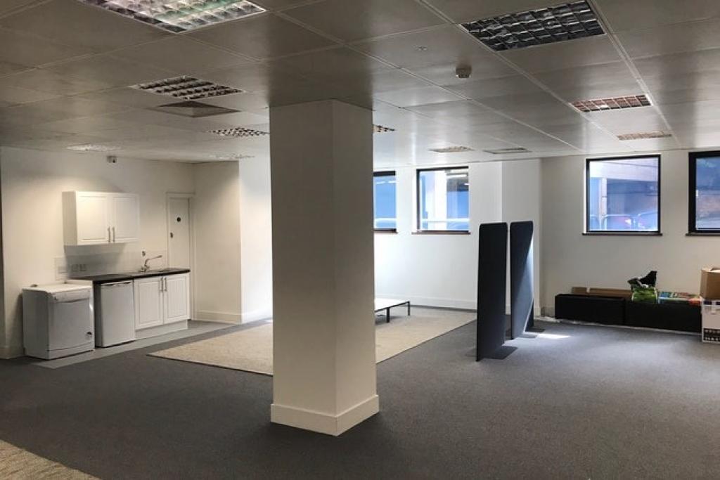 376-384 Oxford Street – Prime Office Space in Marylebone Submarket For Lease