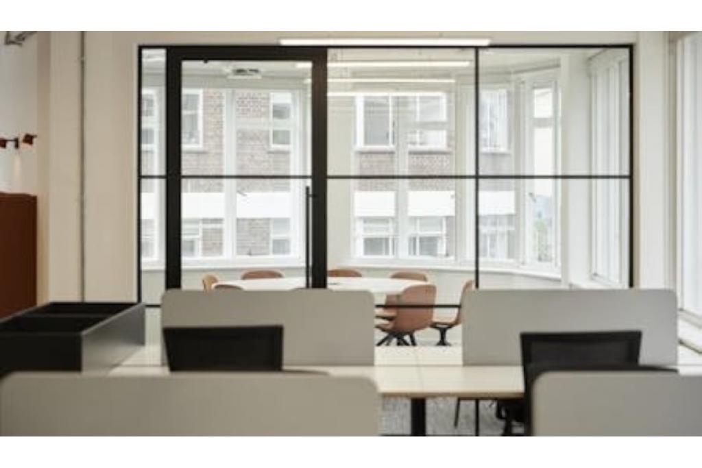 341-349 Oxford St – Barratt House- For Lease | Office Space Available - 2,339 sq ft