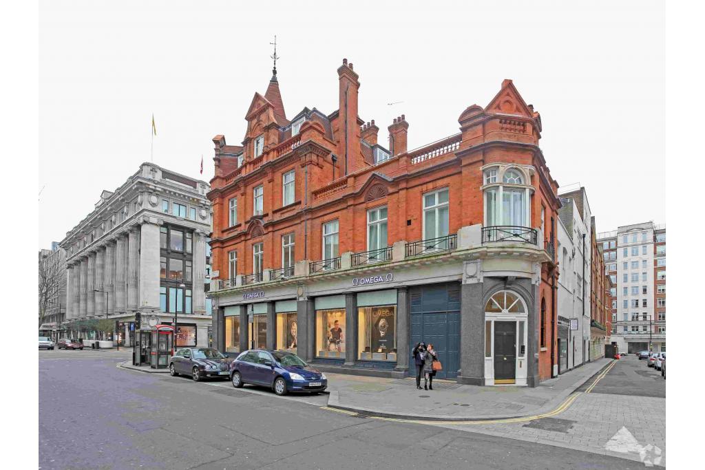 449-451 Oxford St – Mixed-Use Retail & Residential Property For Lease