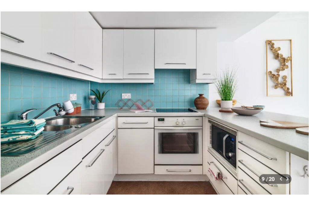 Garrick Street – Stunning 2 Bedroom Duplex Apartment for Sale – £1,300,000