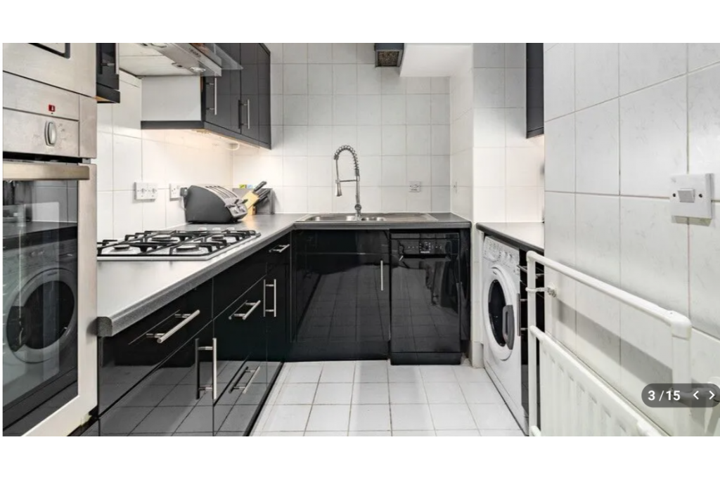 Crown Court – 2 Bedroom Lateral Apartment for Sale – £1,150,000
