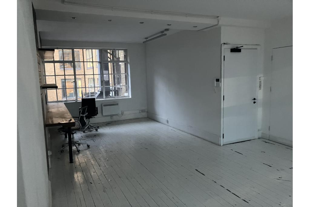 35-36 Great Marlborough Street – Office/Retail Space for Lease – £93.85 per Sq Ft