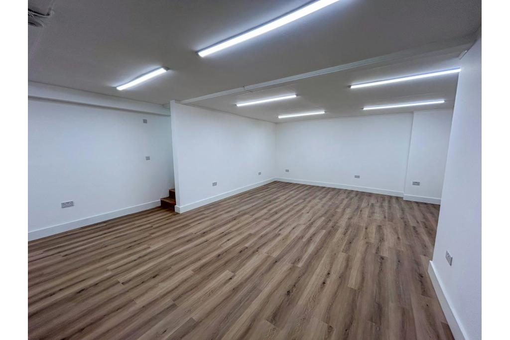 11-11B Wardour Mews – Office Space for Lease – £60.34 per Sq Ft – Soho, London W1F 8AN