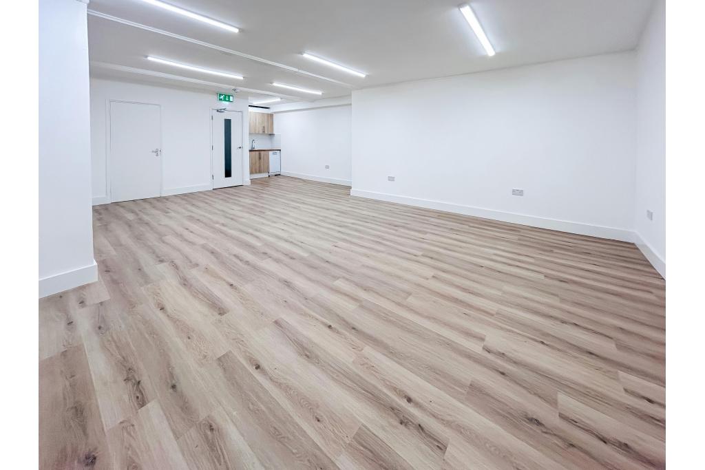 11-11B Wardour Mews – Office Space for Lease – £60.34 per Sq Ft – Soho, London W1F 8AN