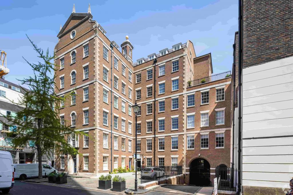 14A-16A Dufours Pl – Premium Office Space in the Heart of Soho