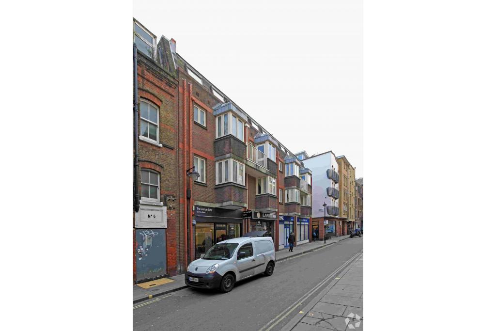 24-26 Peter St – Mixed-Use Property – 769 sq ft Retail Space for Lease