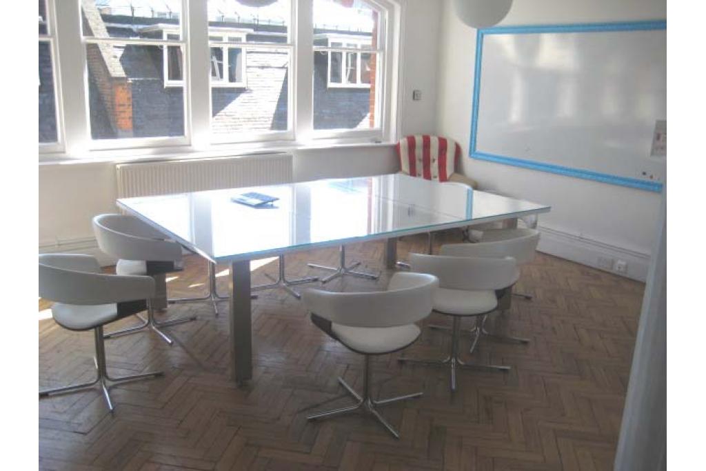 55-56A Poland Street – Prime Retail/Office Space for Lease – Soho
