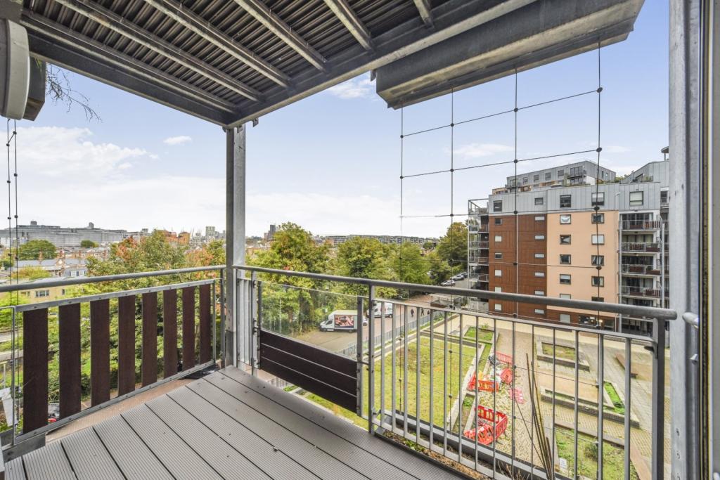 Restell Close, Greenwich, London SE3 – £350,000 – 1 Bedroom Apartment for Sale