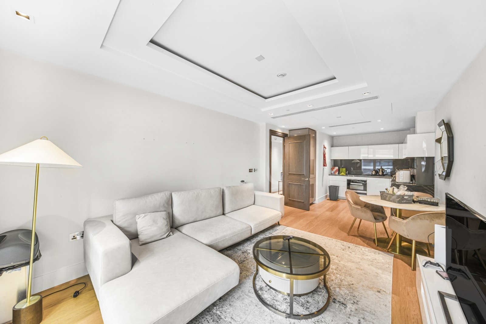 Radnor Terrace, Kensington House, London W14 – £800,000 – 1 Bedroom Apartment for Sale