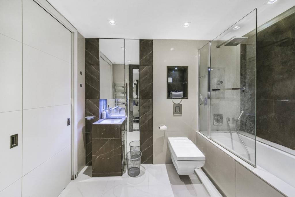 Radnor Terrace, Kensington House, London W14 – £800,000 – 1 Bedroom Apartment for Sale