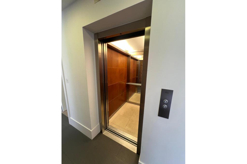 10-12 Blandford St – Prime Office Space for Lease – 985 sq ft – Marylebone, London