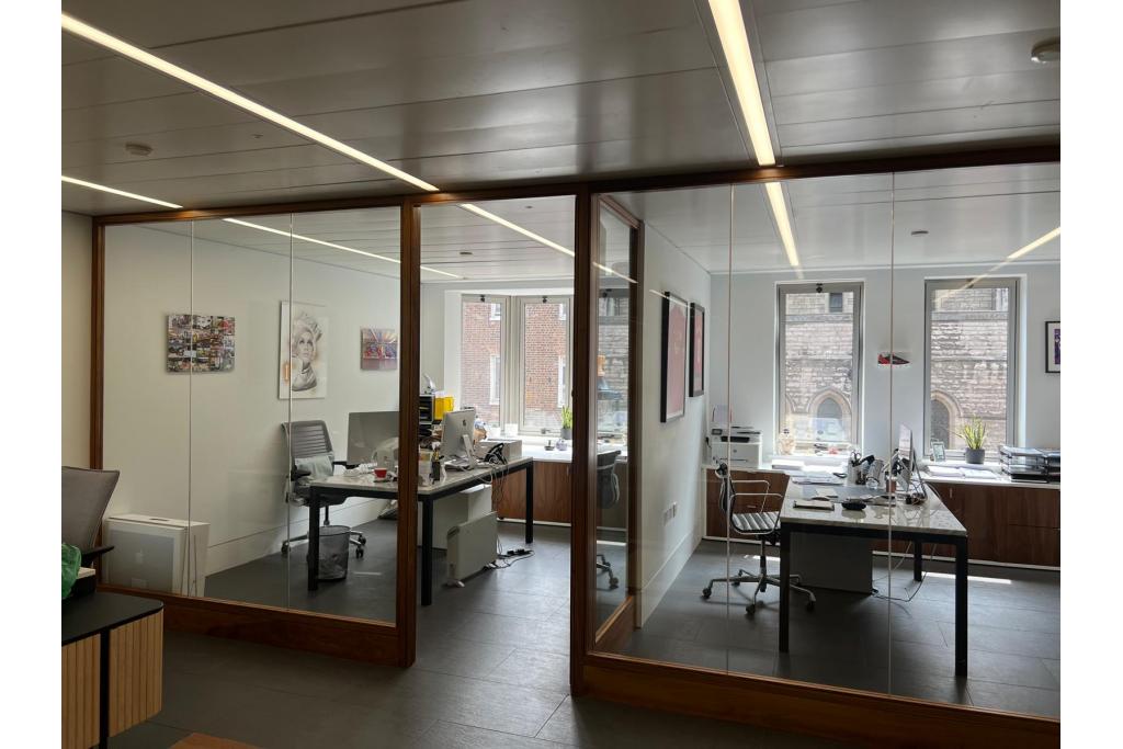 10-12 Blandford St – Prime Office Space for Lease – 985 sq ft – Marylebone, London