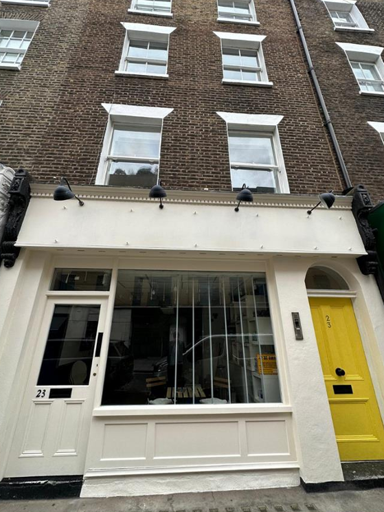 23 Blandford St – Retail Space for Lease – 435 sq ft – Westminster, London