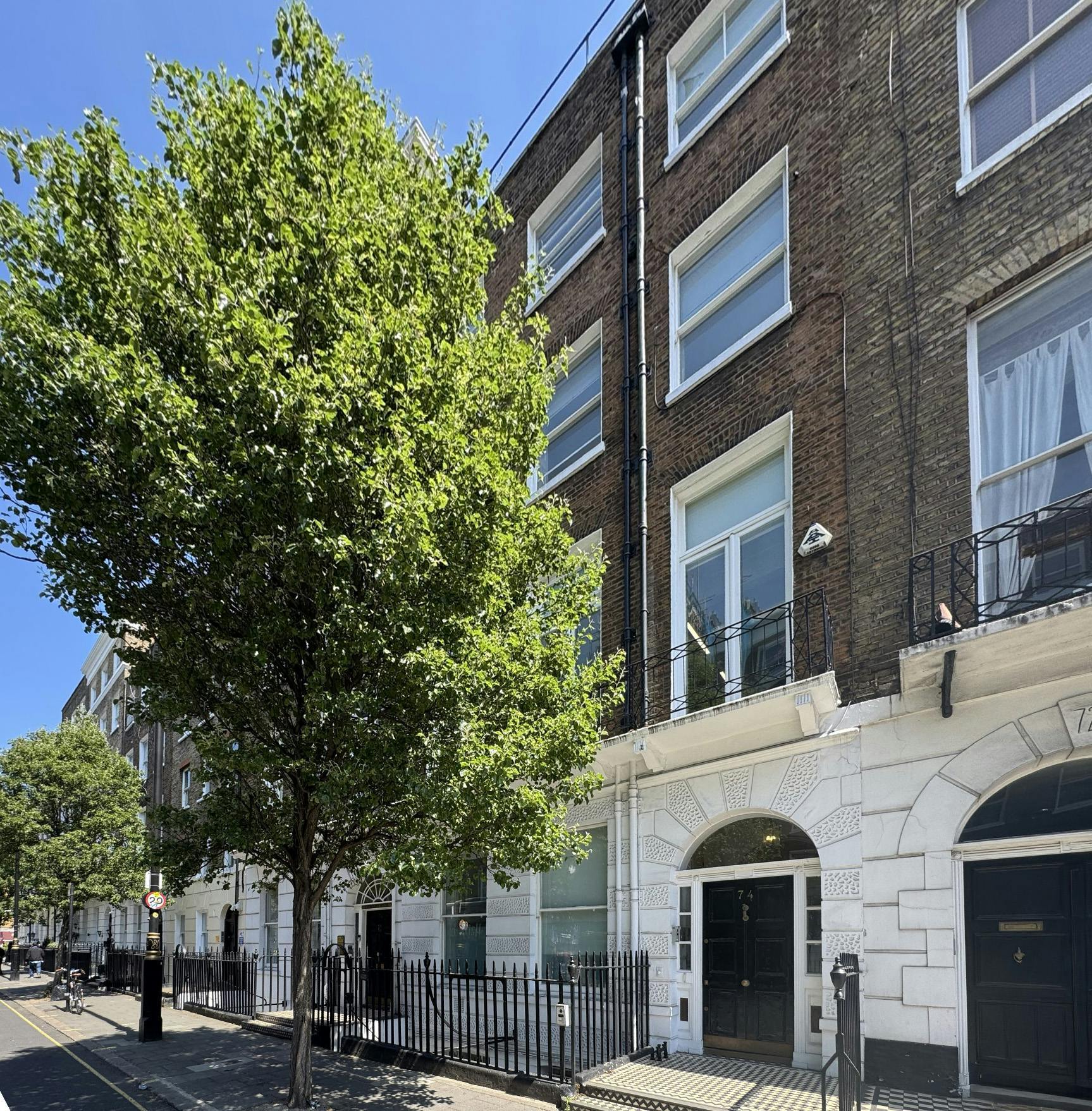 74 Gloucester Pl – Office Space for Lease – 632 sq ft – Marylebone, London