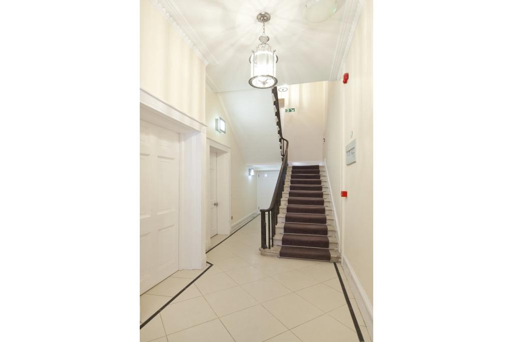 74 Gloucester Pl – Office Space for Lease – 632 sq ft – Marylebone, London