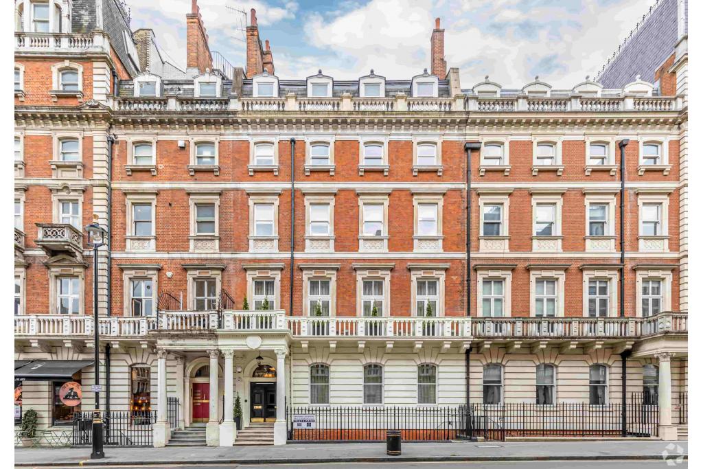 3 Mandeville Pl – Office Space for Lease – 750 sq ft – Marylebone, London
