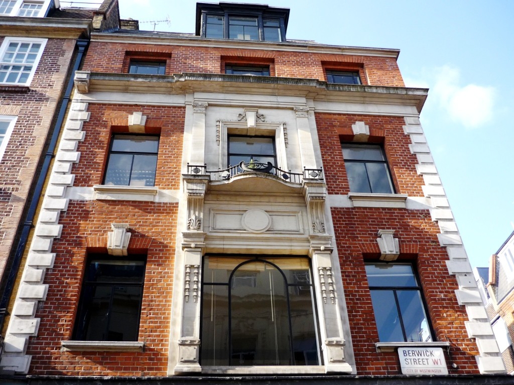 29 D'Arblay St – Retail/Residential To Lease – £82.50/sq ft