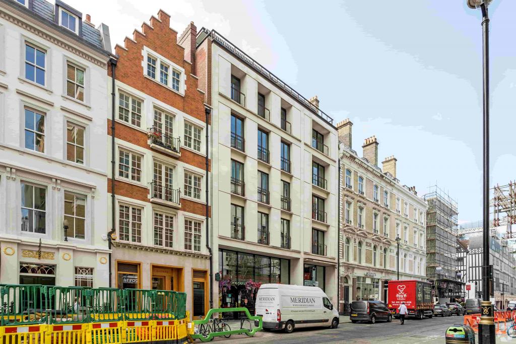 44-45 Great Marlborough Street – Office Space To Lease – £330,000/FRI (Retail)