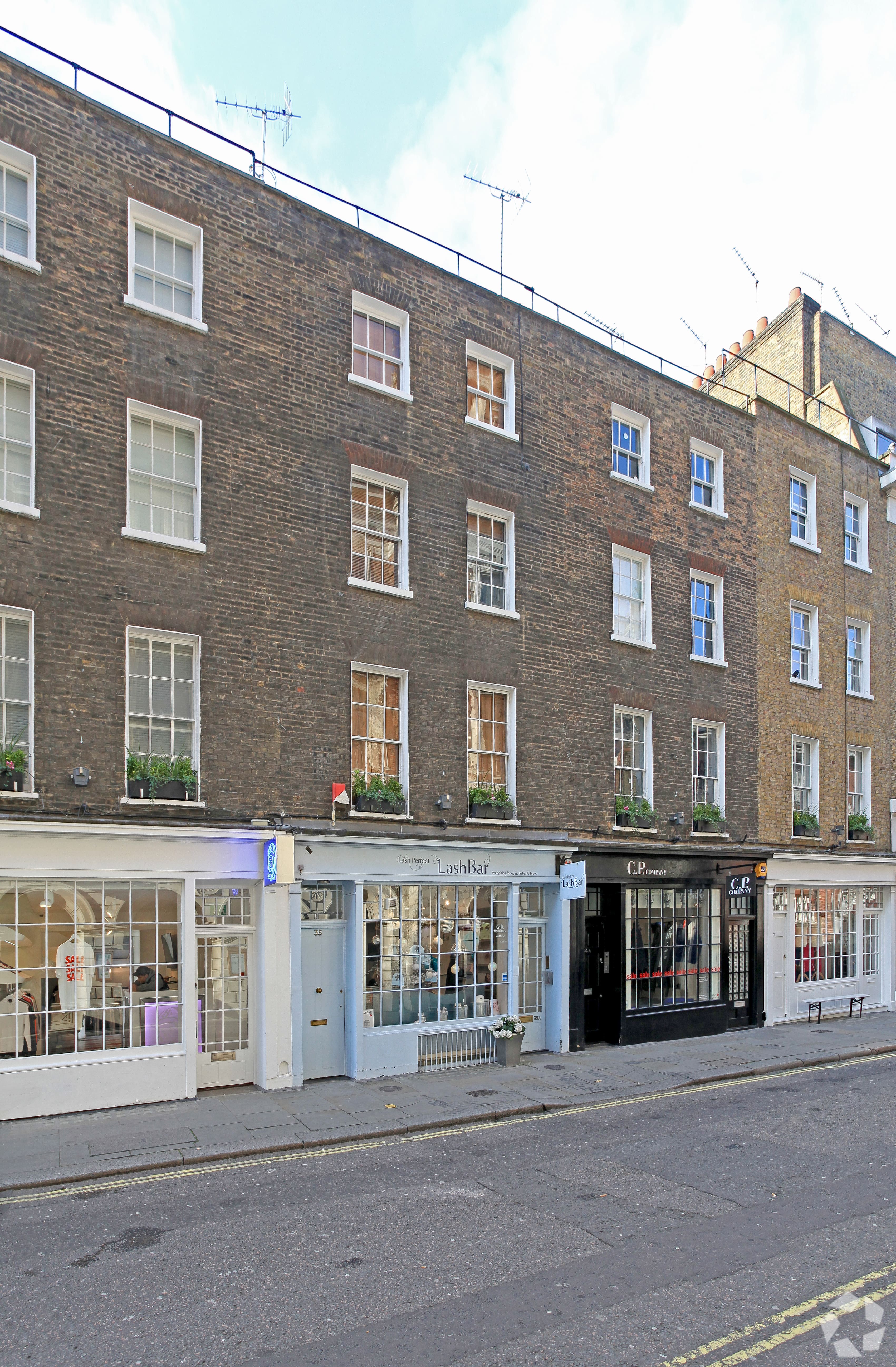 35 Marshall St, Soho, London W1F 7EX – £60,000 PA – Retail Space For Lease