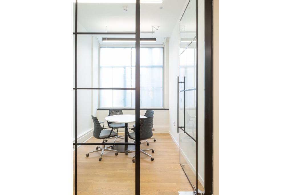 6-6A Poland Street, Soho, London W1F 8PT – 810 sq ft Office To Let – £97.50/Sq ft