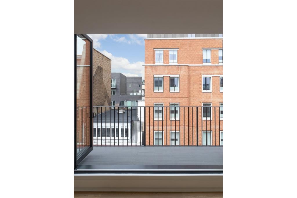 6-6A Poland Street, Soho, London W1F 8PT – 810 sq ft Office To Let – £97.50/Sq ft