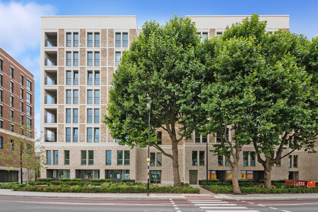£540,000 – 1 Bedroom Apartment with Private Balcony – Elephant Park, Elephant & Castle, SE17