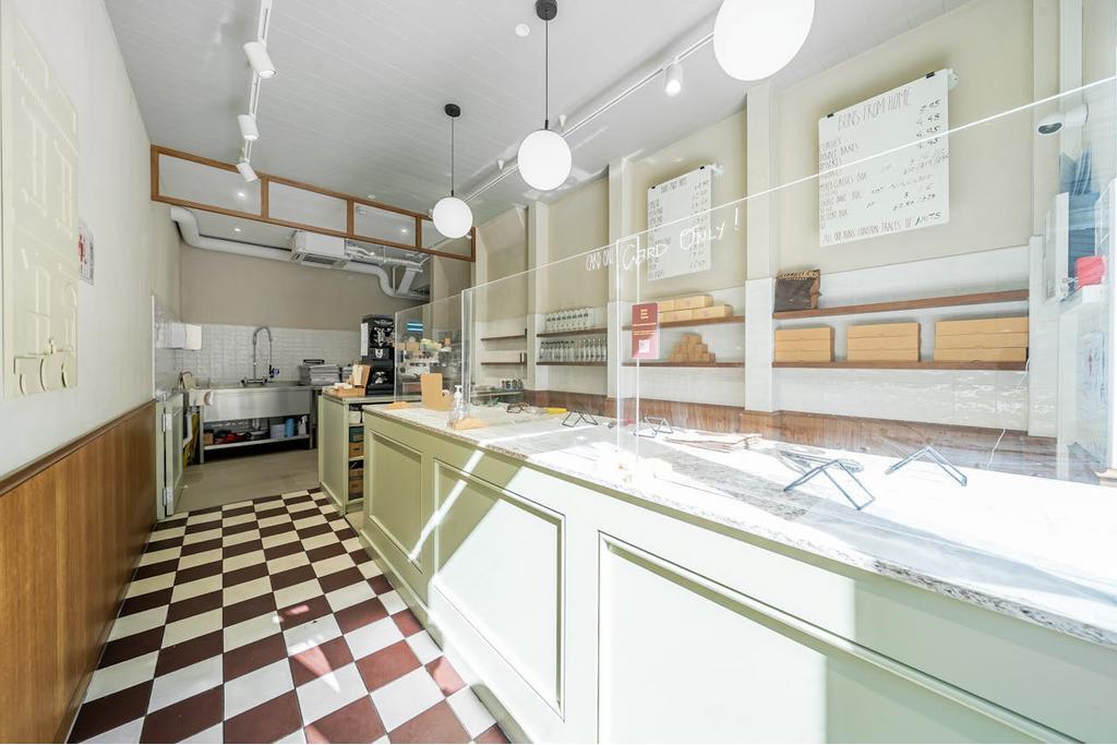 16-18 Thayer St – Retail Space for Lease – 327 sq ft – Westminster, London