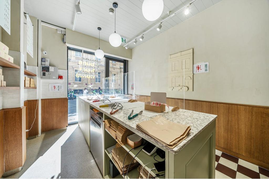 16-18 Thayer St – Retail Space for Lease – 327 sq ft – Westminster, London