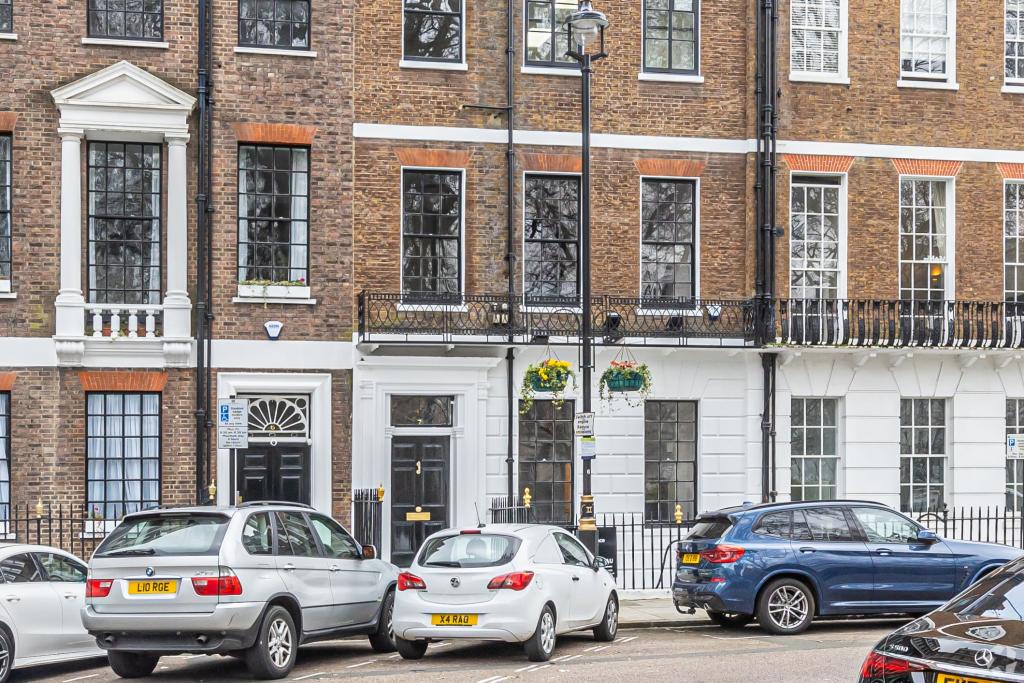 7 Manchester Sq – Office Space for Lease – 2,008 sq ft – Marylebone, London W1U 3PG