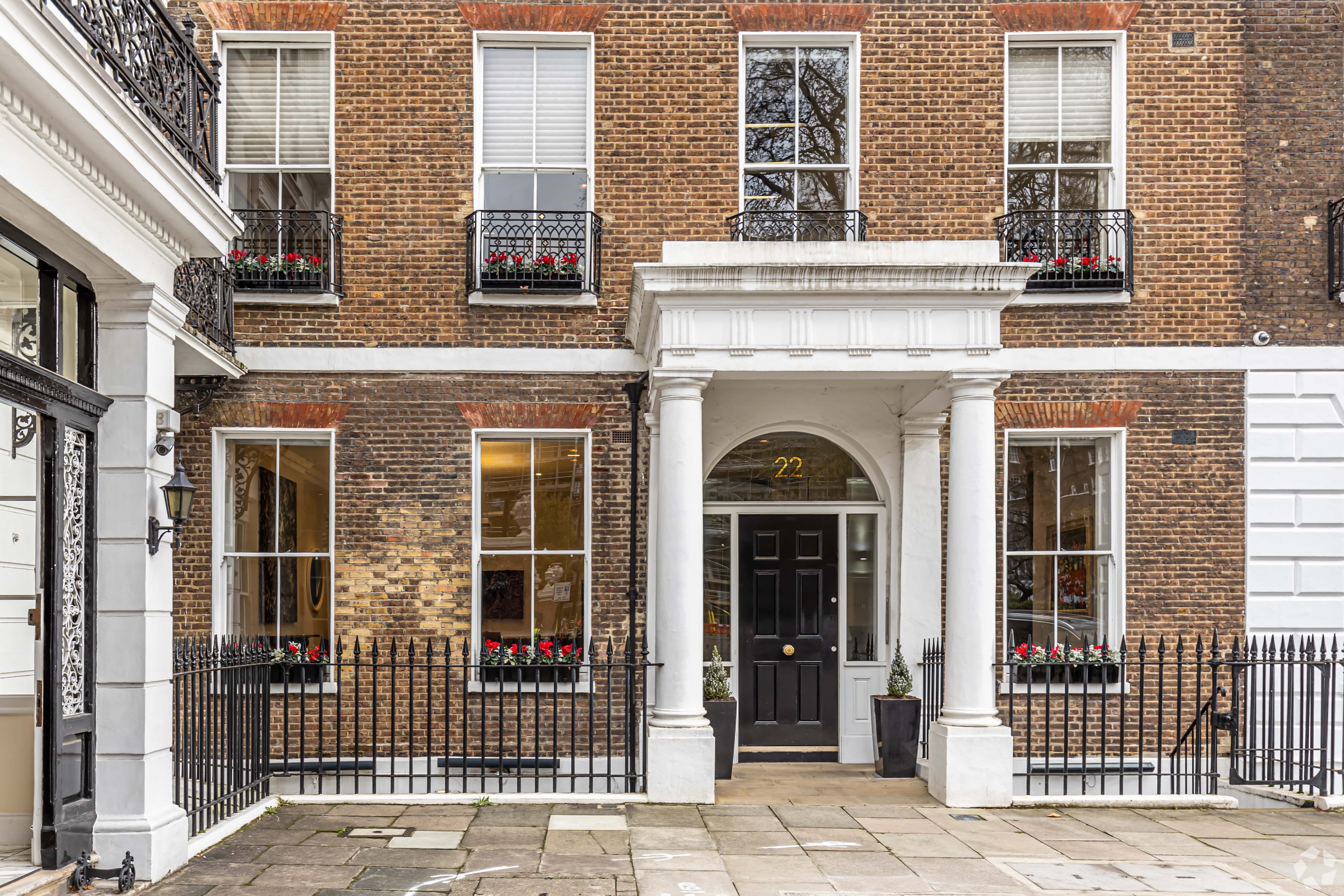 22-23 Manchester Sq – Office Space for Lease – 2,031 sq ft – Marylebone, London W1U 3PX