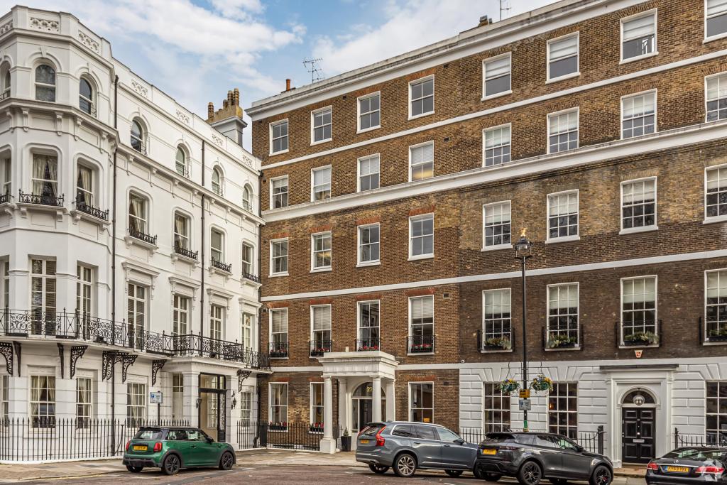 22-23 Manchester Sq – Office Space for Lease – 2,031 sq ft – Marylebone, London W1U 3PX