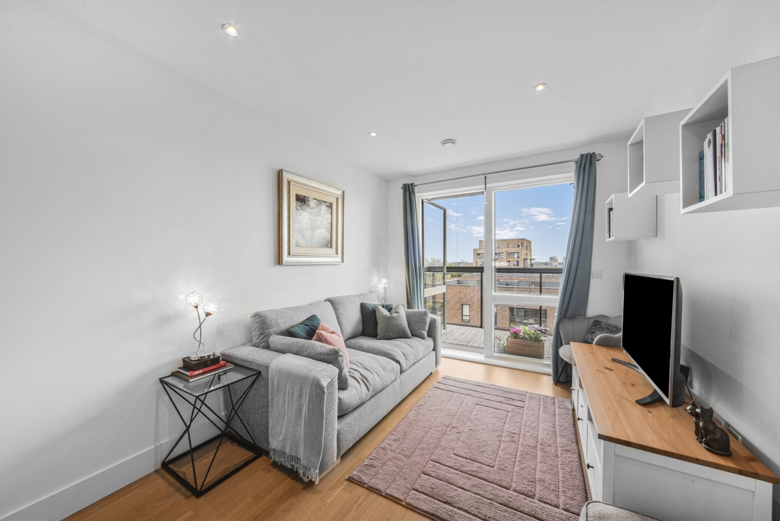 Vespucci Court, Aston Street, Limehouse, London E14 – 1-Bedroom Apartment for Sale