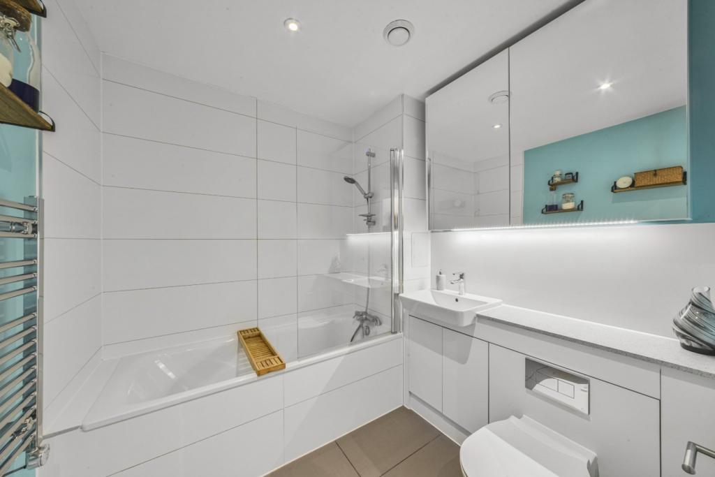 Vespucci Court, Aston Street, Limehouse, London E14 – 1-Bedroom Apartment for Sale