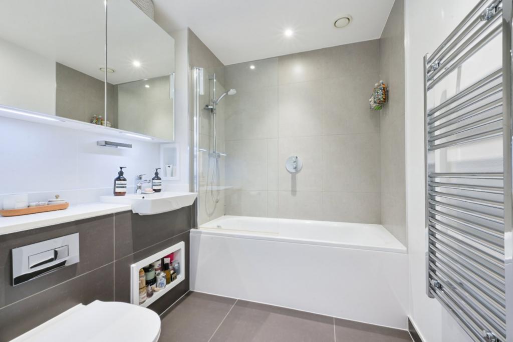 New Lion Way, Elephant Park, Elephant & Castle, London SE17 – 2-Bedroom Apartment for Sale