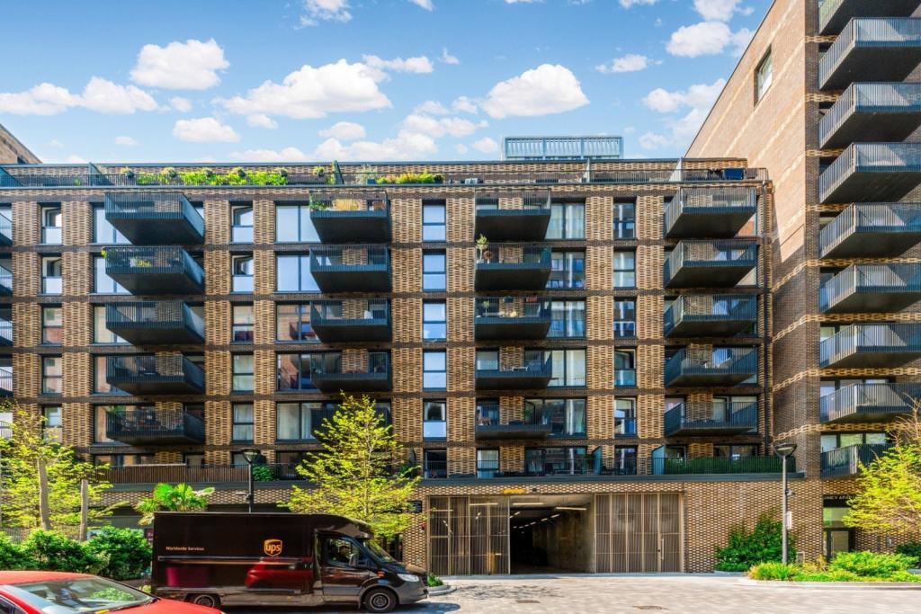 New Lion Way, Elephant Park, Elephant & Castle, London SE17 – 2-Bedroom Apartment for Sale