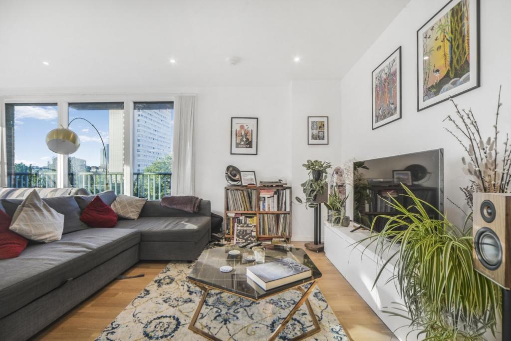 Grove Street, Deptford Landings, Deptford, London SE8 – 2 Bedroom Apartment for Sale – £525,000