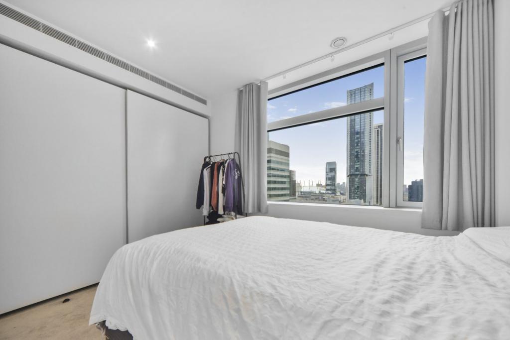 1 Bedroom Apartment for Sale – Pan Peninsula, Canary Wharf, London, E14 – £405,000