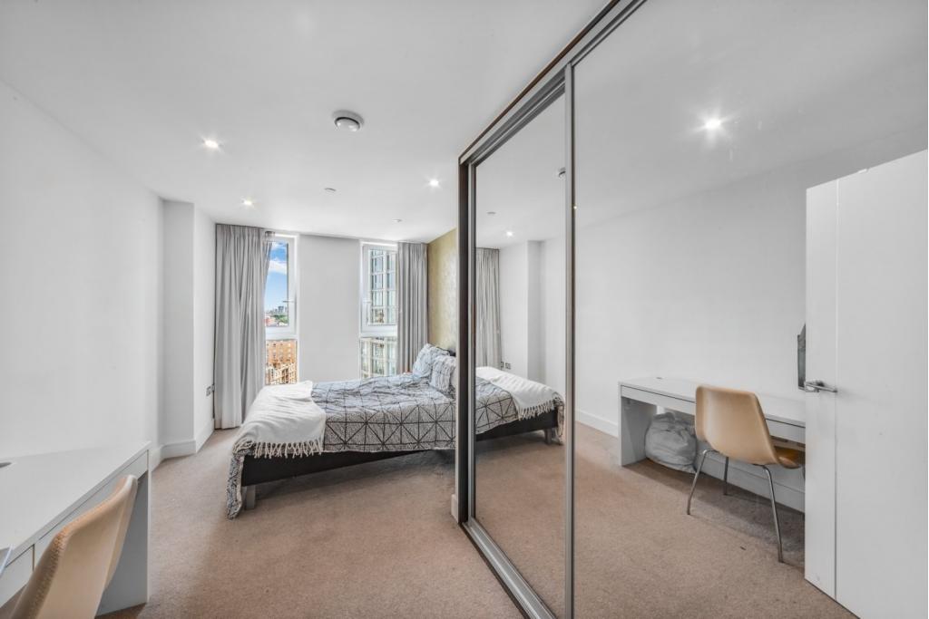 2 Bedroom Apartment for Sale – Altitude Point, Alie Street, Aldgate, London, E1 – £790,000