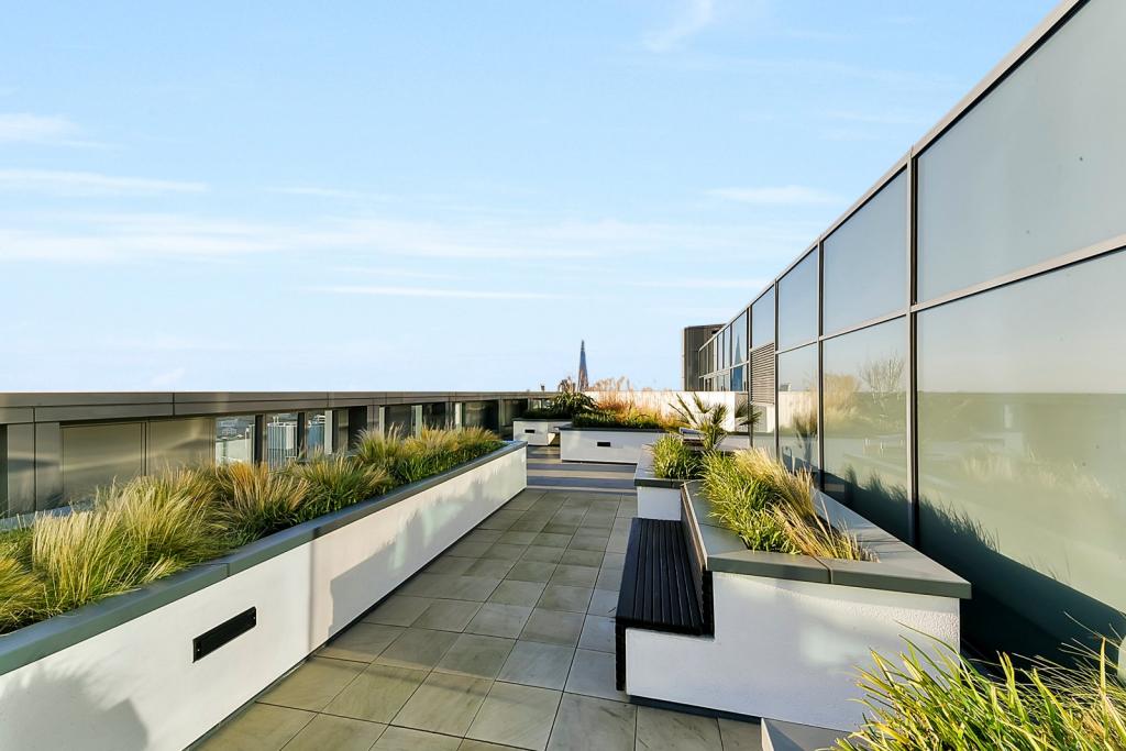 2 Bedroom Apartment for Sale – Altitude Point, Alie Street, Aldgate, London, E1 – £790,000