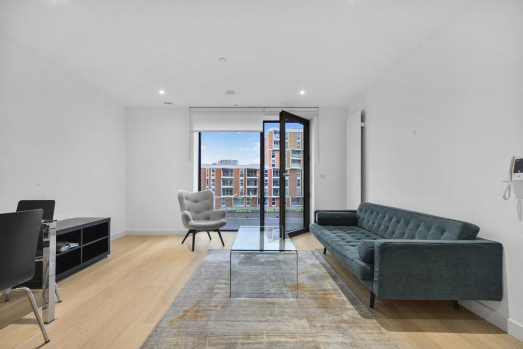 1 Bedroom Apartment for Sale – Bonnet Street, Royal Wharf, Docklands, London, E16 – £399,950