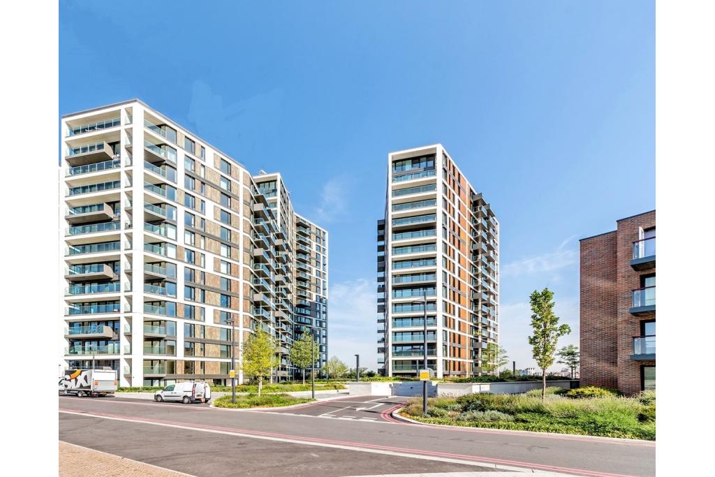 1 Bedroom Apartment for Sale – Duke of Wellington Avenue, Woolwich, – Offers in Excess of £400,000