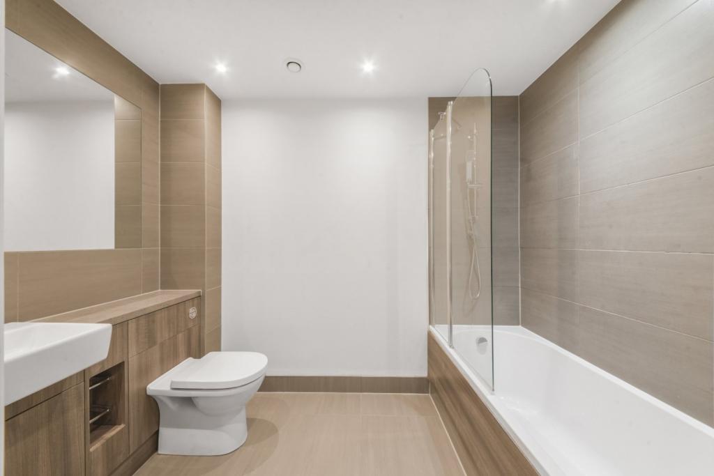 2 Bedroom Apartment for Sale – Beaufort Park, 20 Boulevard Drive, Colindale, London– £475,000